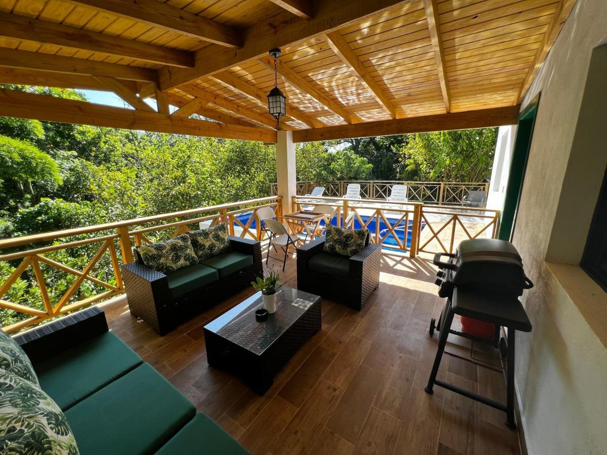 Villa Unter Palmen Jarabacoa Exterior photo